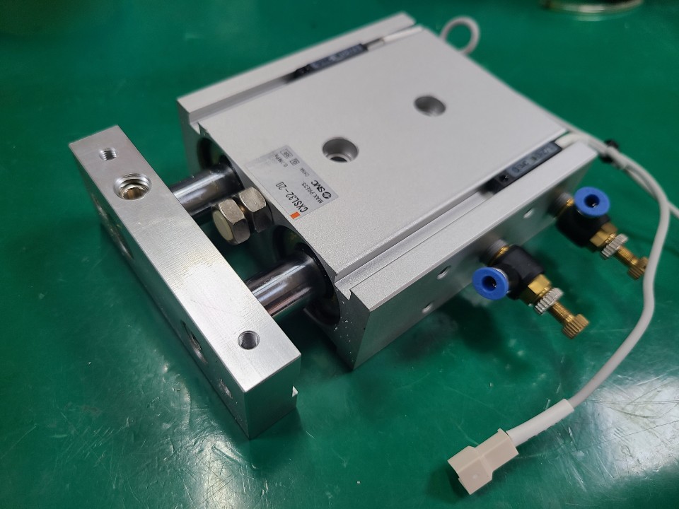 SMC GUIDE CYLINDER CXSL32-20 (중고) 가이드 실린더