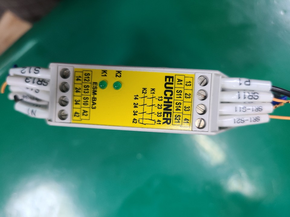 EUCHNER SAFETY SWITCH ESM-BA301 (중고) 안전 센서 콘트롤