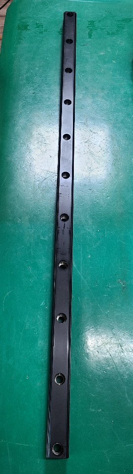 HK LM GUIDE RAIL HSR30 (820mm) (중고-레이던트 처리) 삼익 엘엠가이드 레일