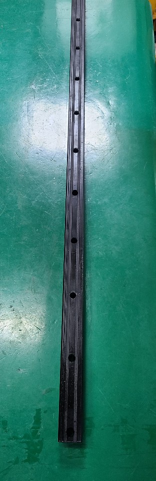 HK LM GUIDE RAIL HSR30 (820mm) (중고-레이던트 처리) 삼익 엘엠가이드 레일