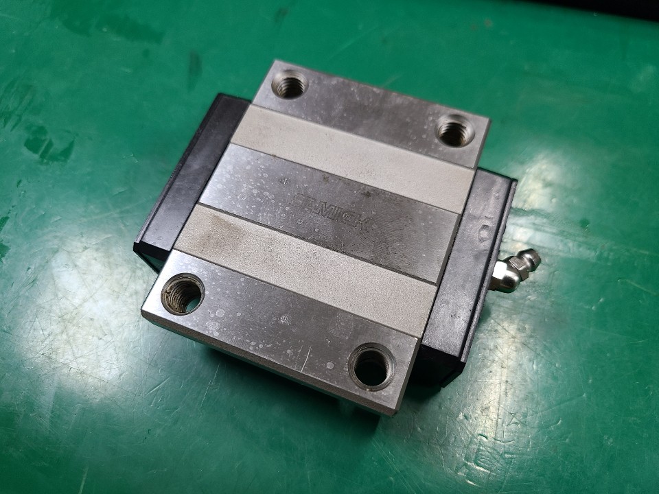 THK LM GUIDE BLOCK HSR30A(중고) 삼익 엘엠가이드 블럭