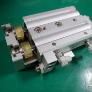 SMC SLIDE TABLE CYLINDER 25A-MXQ25-40AT (중고) 슬라이드 테이블 실린더