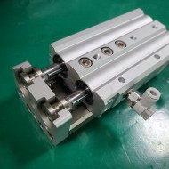 SMC SLIDE TABLE CYLINDER 25A-MXQ20-50 (중고) 슬라이드 테이블 실린더