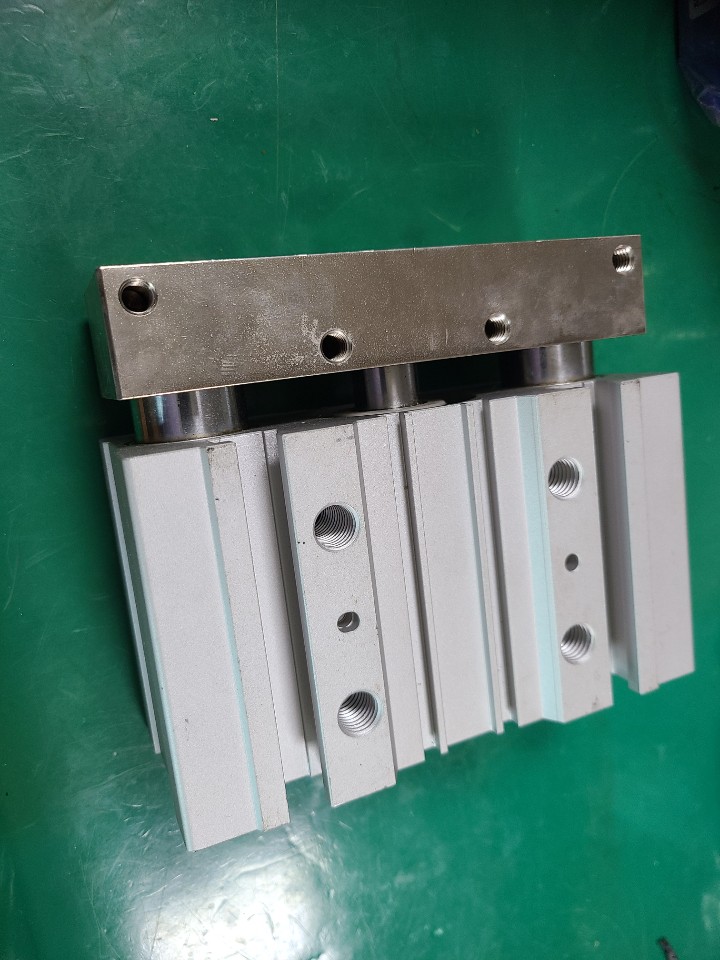 SMC GUIDE CYLINDER MGPM50-50 (중고) 가이드 실린더