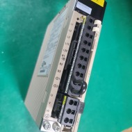 YASKAWA SERVOPACK SGDV-R70A01A (중고) 야스까와 서보팩