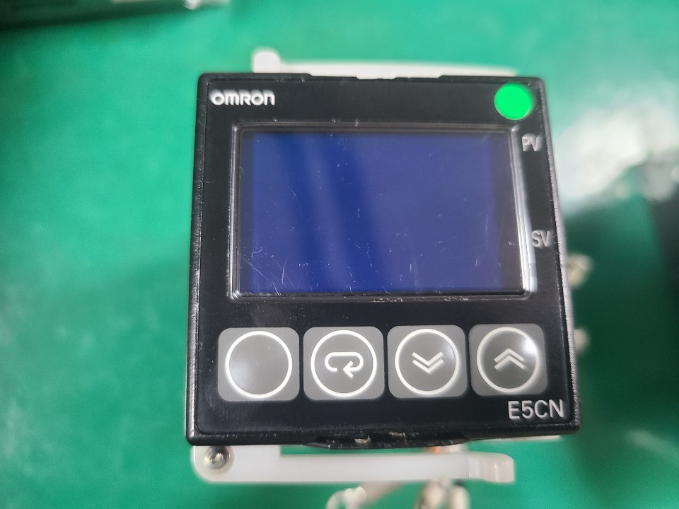 OMRON TEMPERATURE CONTROLLER E5CN-Q2HBT (중고) 옴론 온도 콘트롤러