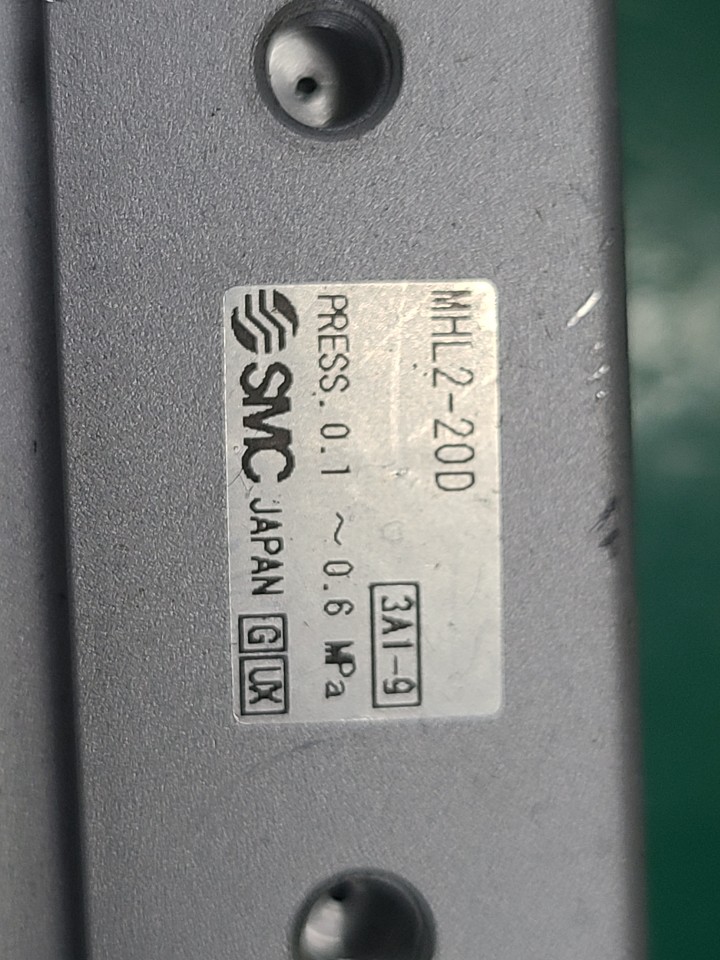 SMC CHUCK CYLINDER MHL2-20D (중고) 척실린더