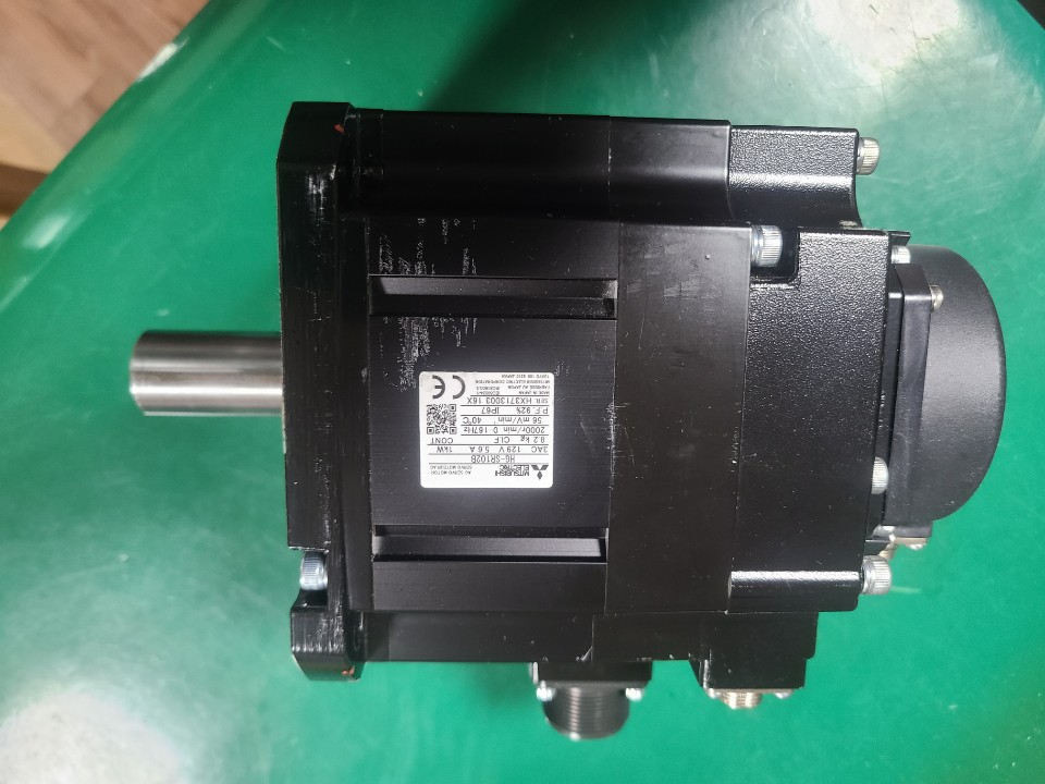 MITSUBISHI SERVO MOTOR HG-SR102B (중고) 미쓰비씨 서보모타
