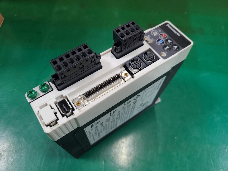 PANASONIC SERVO DRIVE MBDDT2210 (중고) 파나소닉 서보 드라이브