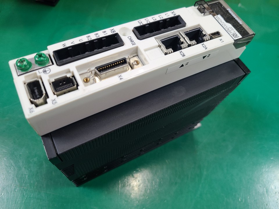 PASONIC SERVO DRIVE MBDHT2510NB4 (중고) 파나소닉 서보드라이브