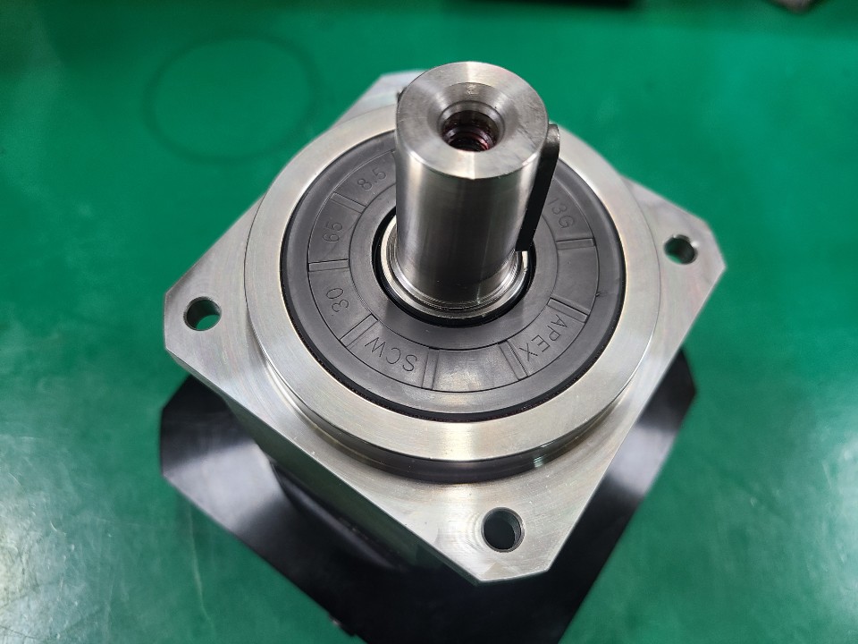 APEX SERVO MOTOR 감속기 AB090-S2-P2 (8:1 중고) 아펙스 감속기