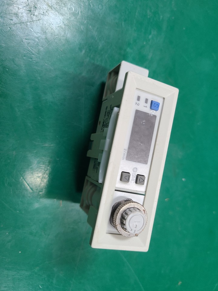 SMC FLOW SWITCH PFM710S-C6L-C (중고) 유량 스위치