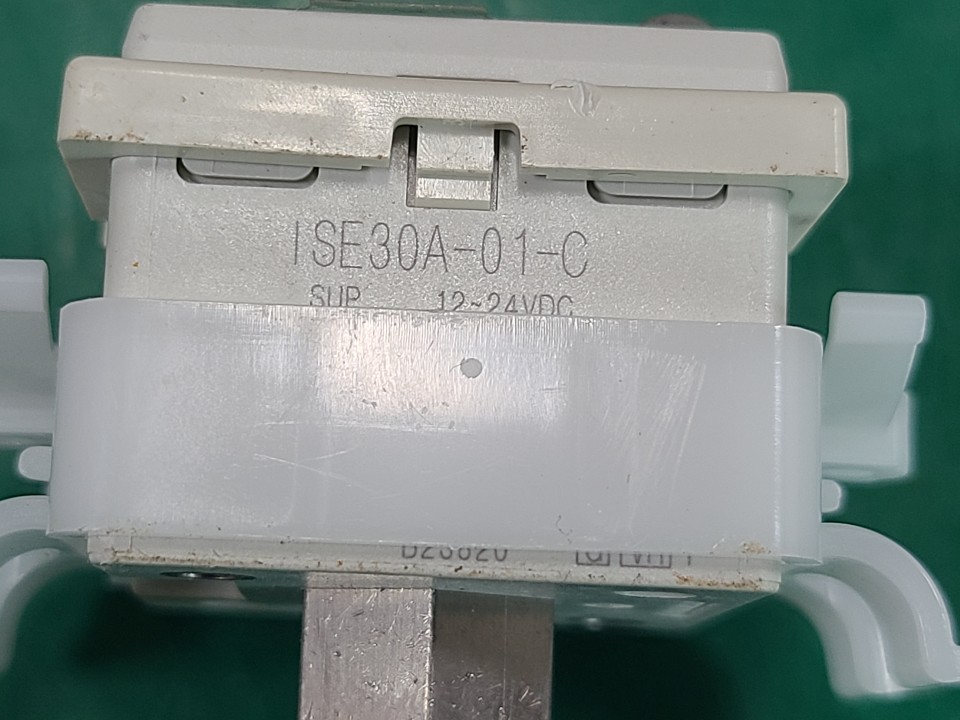 SMC 전자식 압력 게이지 ISE30A-01-C (중고)