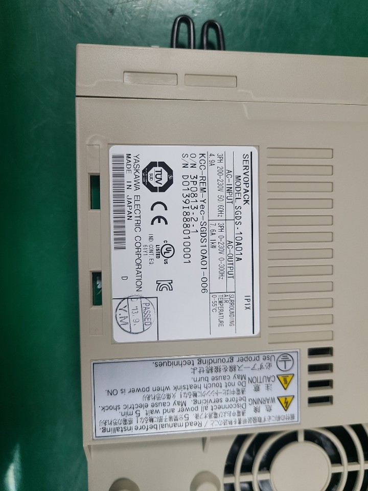 (A급-미사용품)YASKAWA SERVOPACK SGDS-10A01A (1KW) 야스까와 서보팩