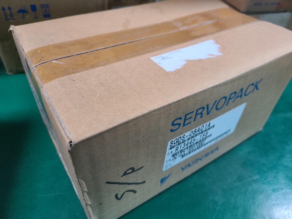 (A급-미사용품)YASKAWA SERVOPACK SGDS-08A01A(750W) 야스까와 서보팩