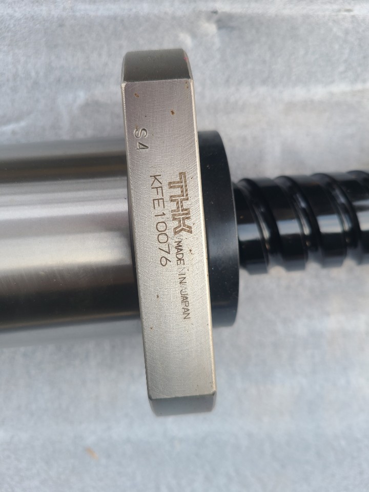 THK BALL SCREW KFE10076 (중고) THK 볼스큐류