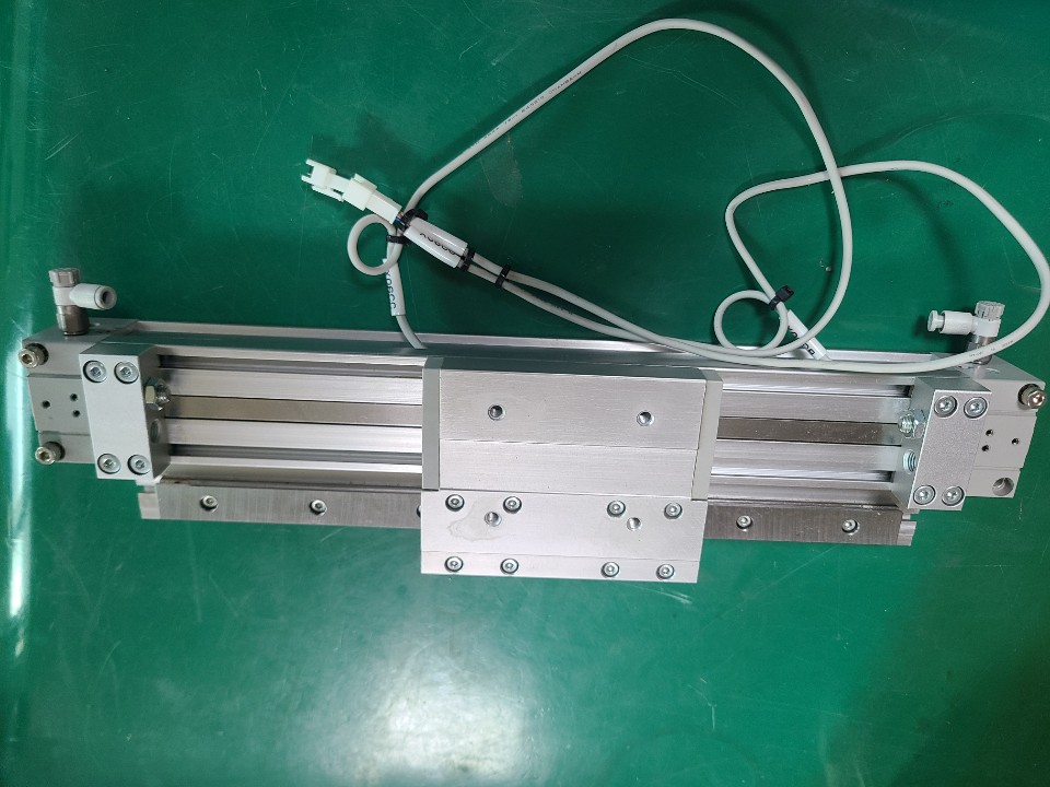 SMC RODLESS CYLINDER MY1H20-150A-M98 (미사용중고) 로드레스 실린더