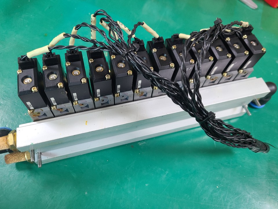NOK SOLENOID VALVE TZ511T-S3-KN(12EA) (중고)엔오케이 솔레노이드 밸브