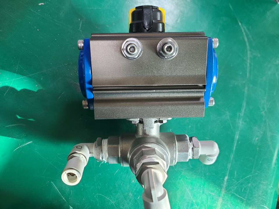 SAMIN PNEUMATIC VALVE SPST05-15A-P-T1 (중고)