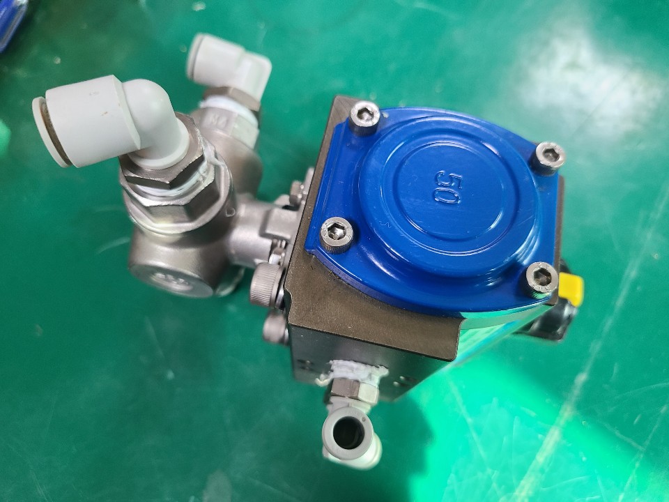 SAMIN PNEUMATIC VALVE SPST05-15A-P-T1 (중고)