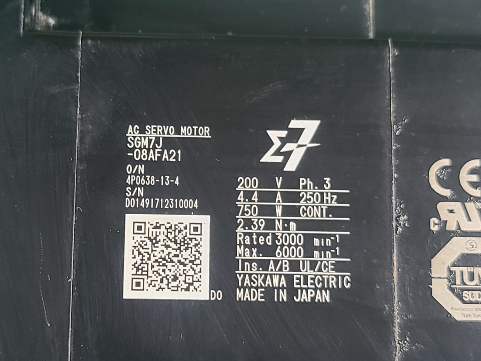 YASKAWA SERVO MOTOR SGM7J-08AFA21 (750W 중고) 야스까와 서보모타