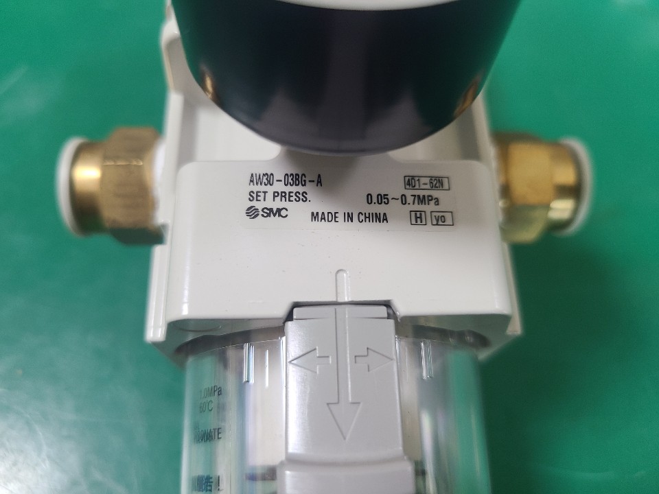 SMC AIR REGULATOR AW30-03BG-A (중고) 에어 레귤레이터