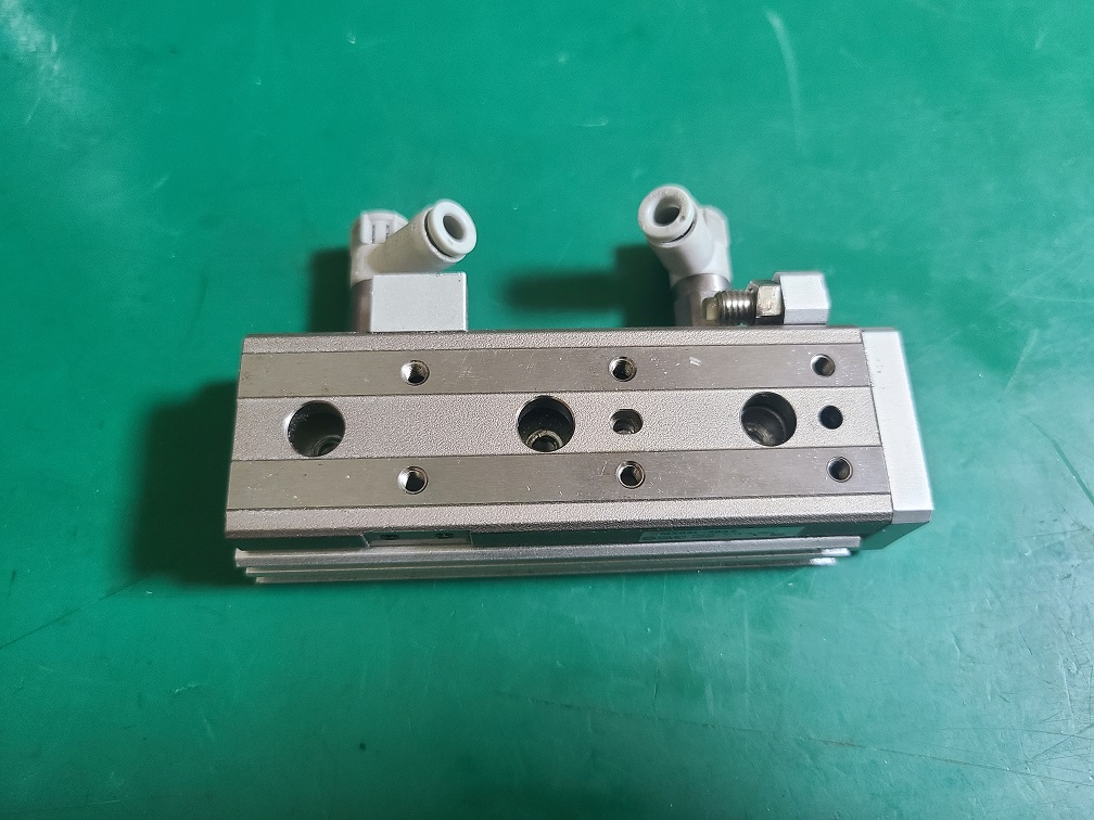SMC TABLE CYLINDER MXQ6-40AS 테이블 실린더 (중고)