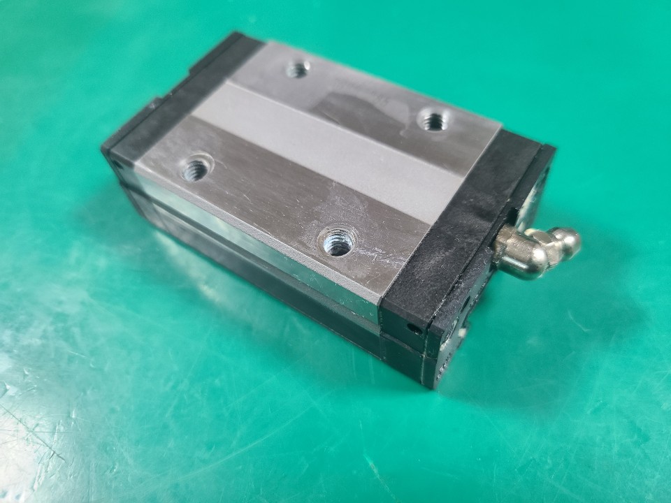 THK LM GUIDE BLOCK SSR25XW (중고)  저소음 엘엠가이드 블럭