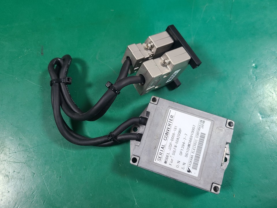 YASKAWA SERIAL  CONVERTER JZDP-D008-181 (중고) 야스까와 시리얼 컨버터