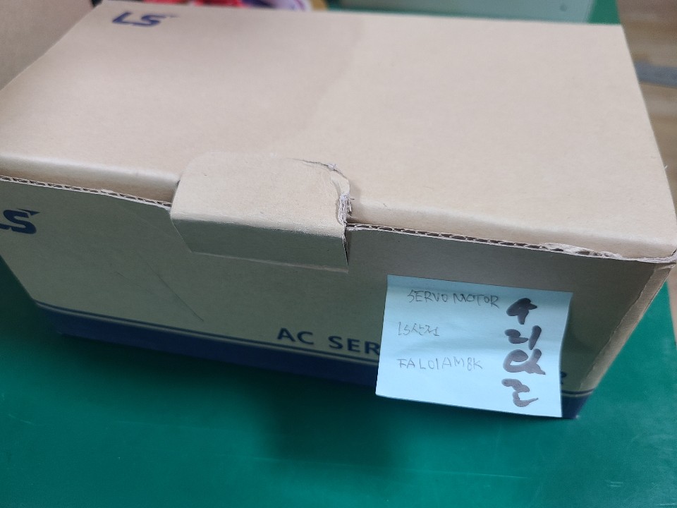 LS SERVO MOTOR APMCFAL01AM8K (중고) 엘에스 서보모타