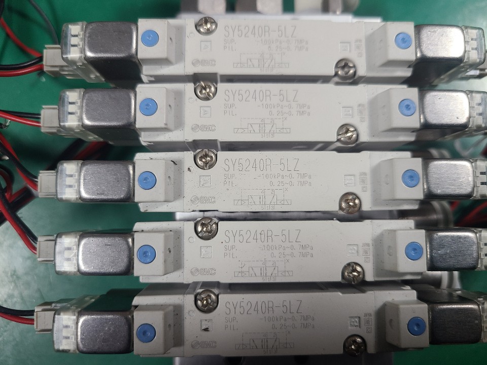 SMC SOLENOID VALVE SY5240R-5LZ(5EA-중고) 솔레노이드 밸브