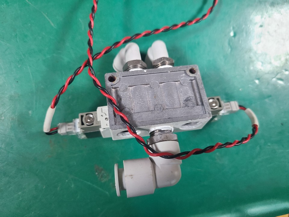 SMC SOLENOID VALVE SY5240-5LZ (중고) 솔레노이드 밸브