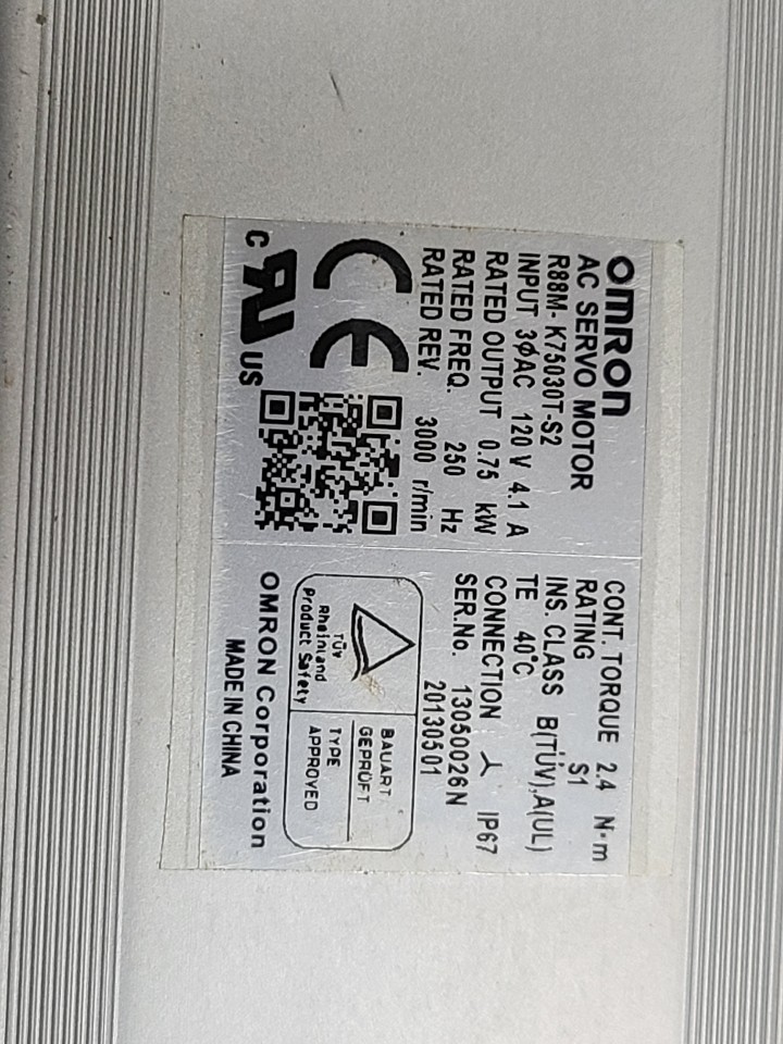 OMRON SERVO MOTOR R88M-K75030T-S2 (750W-중고) 옴론 서보모타