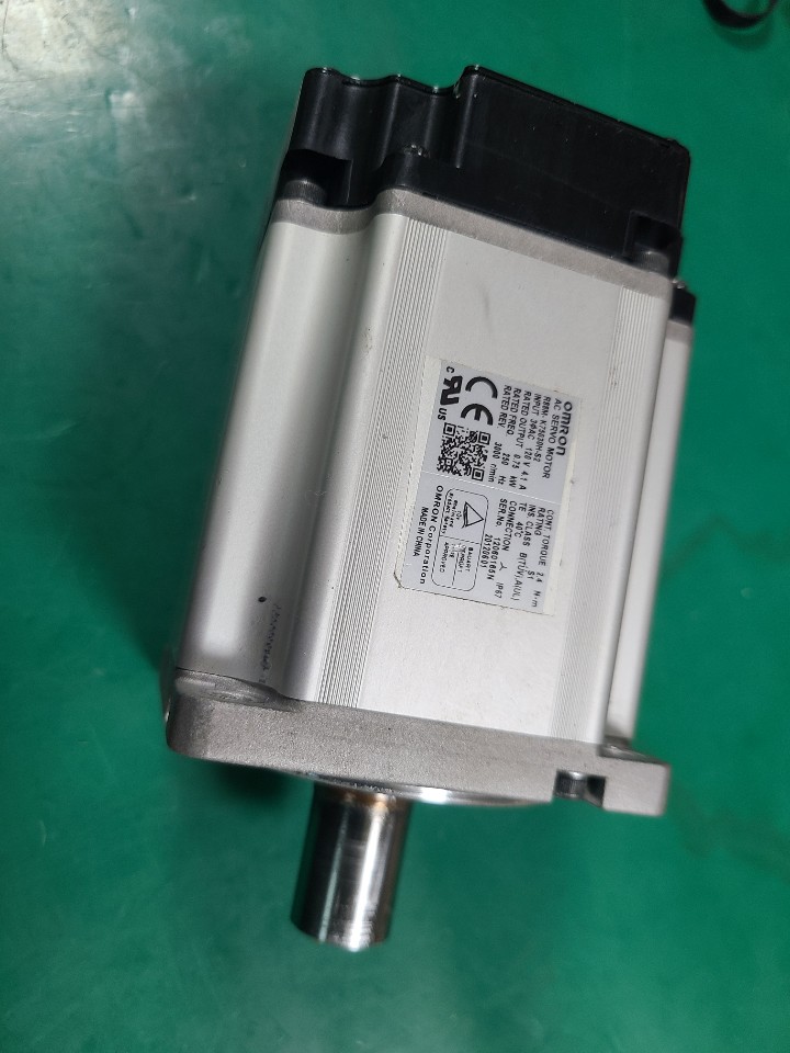 OMRON SERVO MOTOR R88M-K75030H-S2 (750W-중고) 옴론 서보모타