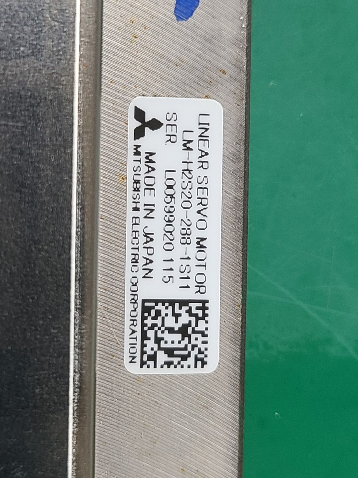 MITSUBISHI LINEAR SERVO MOTOR LM-H2S20-288-1S11 (중고) 리니어 모타 마그넥틱