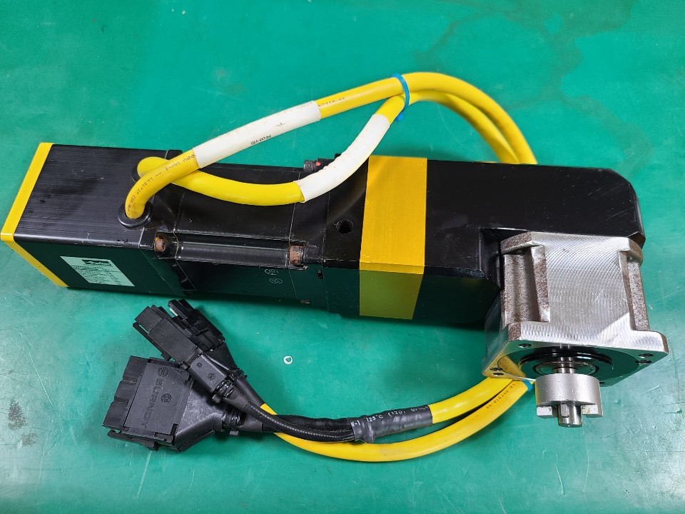 PARKER SERVO MOTOR CM232GJ-115175 (중고) 파커 서보모타