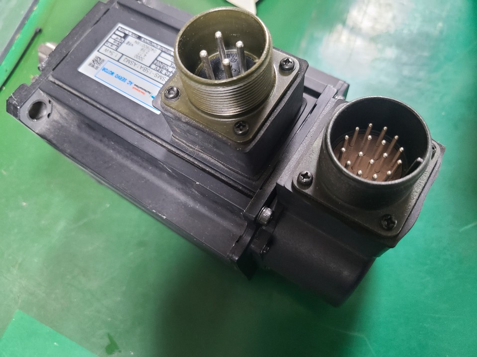 SAMSUNG AC SERVO MOTOR CSMS-15BA1ASM3 (1.5KW-중고) 로크엘삼성 서보모타