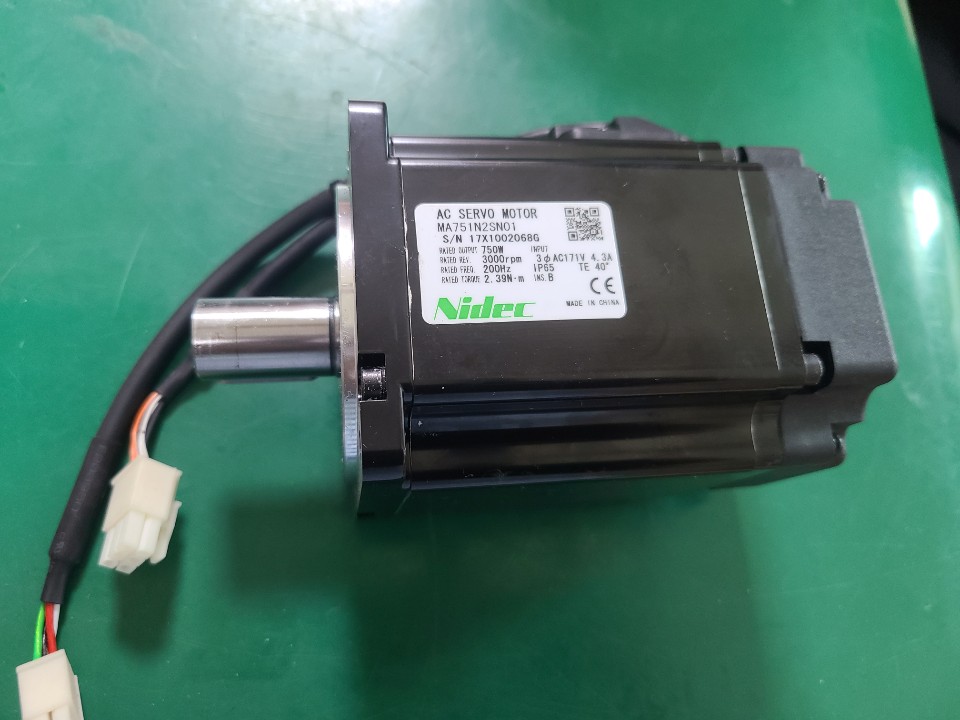 NIDEC AC SERVO MOTOR MA751N2SN01 (중고) 니덱 서보모타