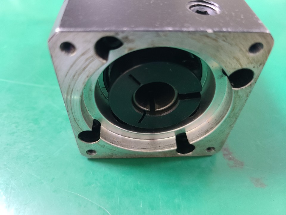 ATG SERVO MOTOR 감속기 PGX60-N-15 (중고)