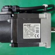 MITSUBISHI SERVO MOTOR HG-KN23J-S100  200W 미쓰비시 서보 모터 (중고)