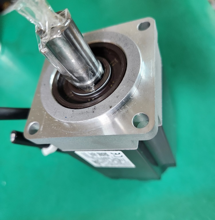 MITSUBISHI SERVO MOTOR HG-KN43J-S100 400W 미쓰비시 서보 모터 (중고)