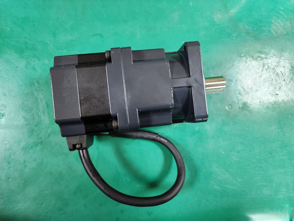 VEXTA STEPPING MOTOR PK564AW2-H50 스테핑 모터 (중고)