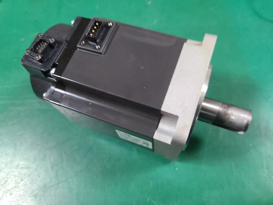 MITSUBISHI SERVO MOTOR HG-KN73J-S100 (중고) 미쓰비씨 서보모타