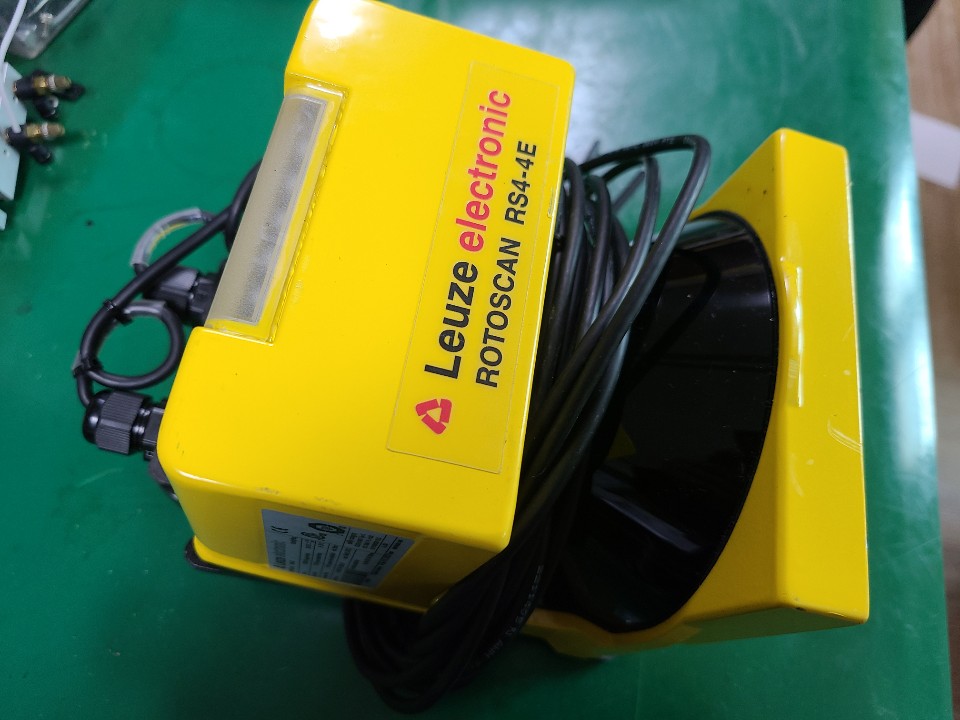 LEUZE ROTOSCAN RS4-4E 안전 레이져 스캔센서