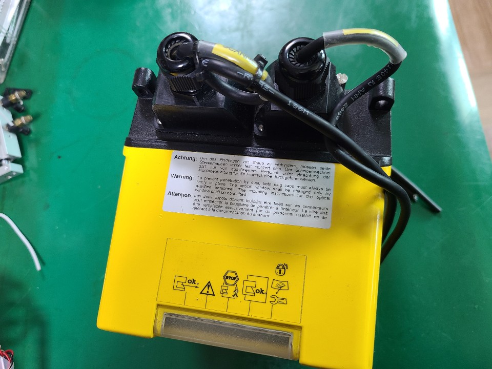 LEUZE ROTOSCAN RS4-4E 안전 레이져 스캔센서