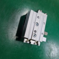 SMC SLIDE TABLE CYLINDER MXQ8-10CS (중고) 슬라이드 테이블 실린더