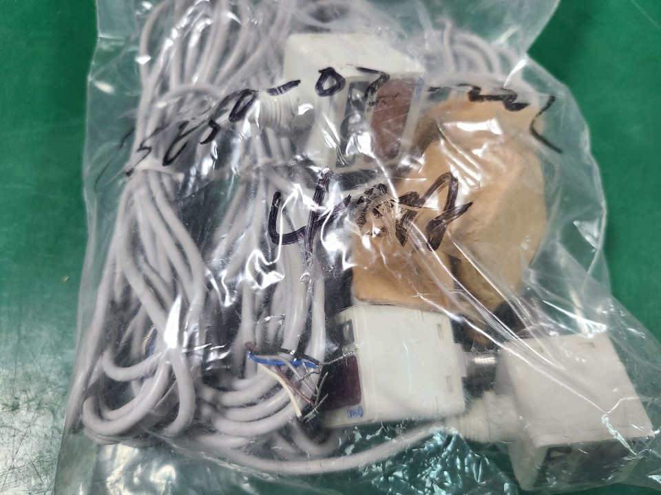 (A급-미사용품) SMC PRESSURE SWITCH ISE50-02-22L 압력센서