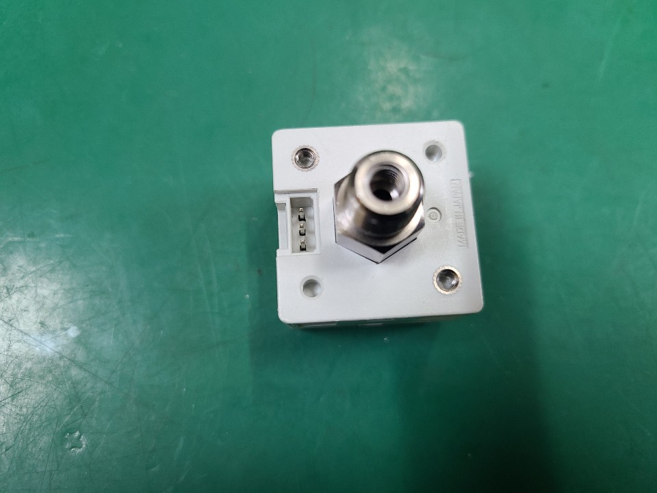 SMC PRESSURE SWITCH ZSE30-01-26 압력 스위치 (중고)