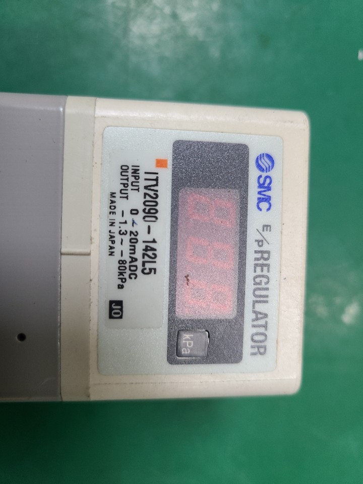 (미사용품) SMC REGULATOR IVT2090-142L5 전자식 진공 레귤레이터