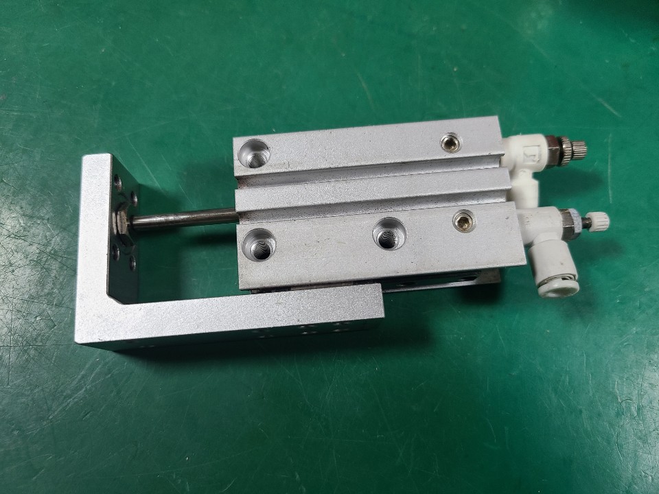 SMC AIR CYLINDER MXH10-30 (중고)  에어 실린더